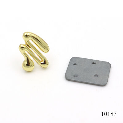 Golden Polish Custom Shape Metal Logo Zinc Alloy Small Brand  Logo Label  For Handbags Clothing Caps