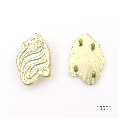 Custom Gold Metal Logo Plate With 4 Pins, Small Embossed Metal Shoe Tags, Zinc Alloy Sandals Hardware Badge For Footwear